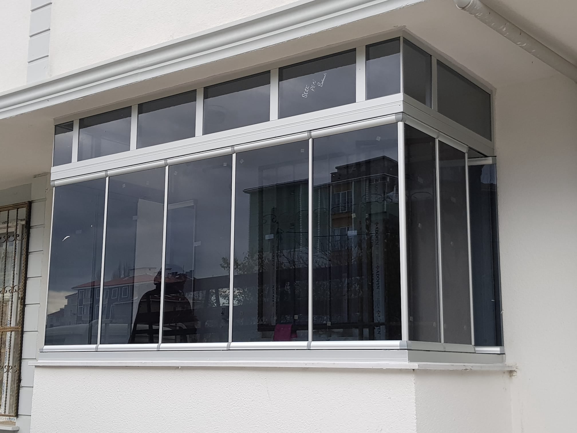 Balkan katlanır cam balkon